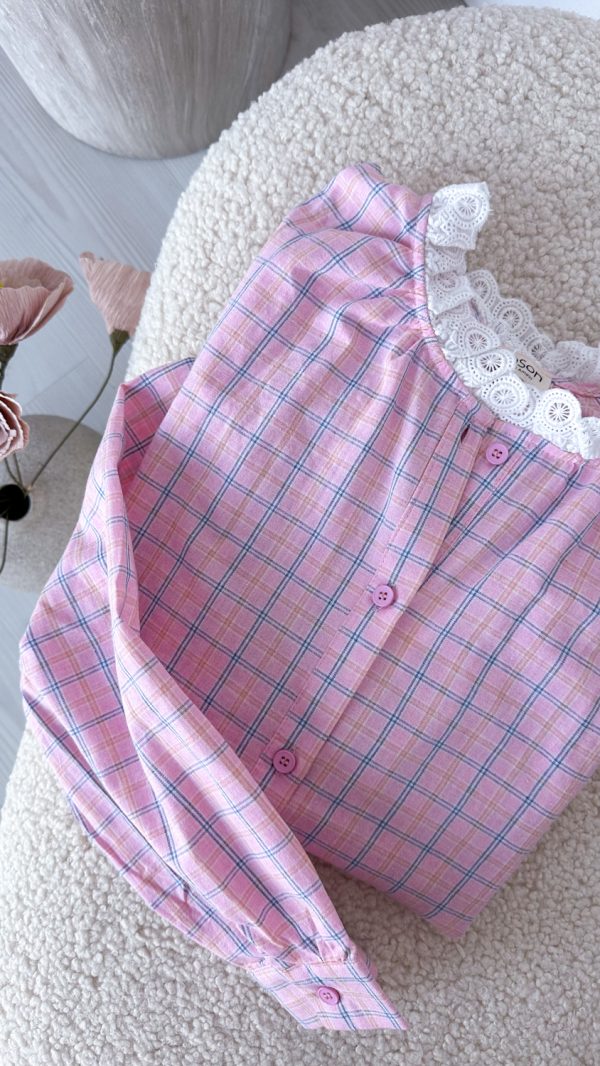 Koszula Pudrowy Poranek koronkowa stójka