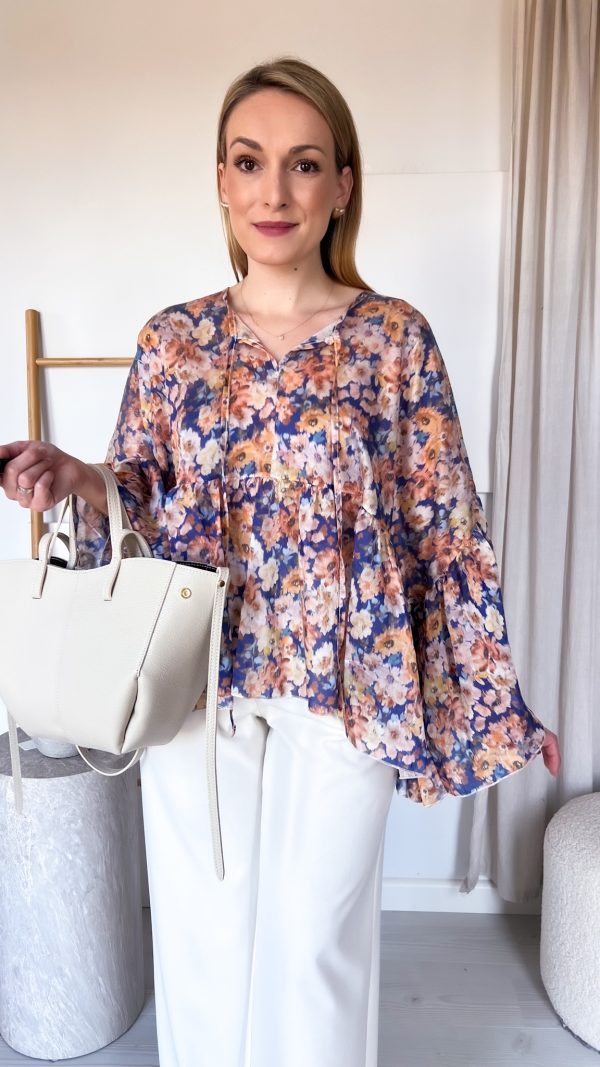 Bluzka VELLA niebieskie kwiaty