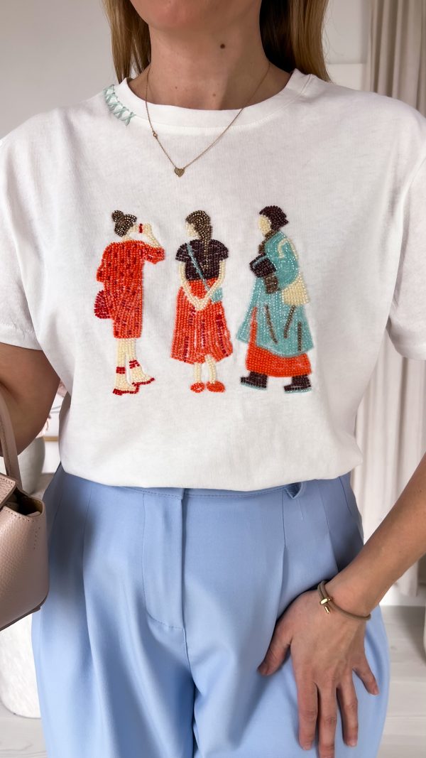 T-shirt z aplikacją z koralików